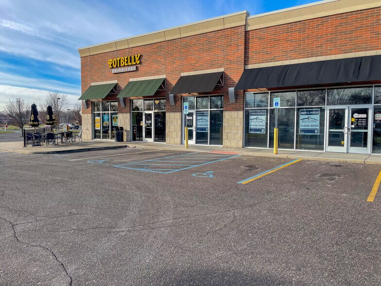 30207-30229 Mound Rd, Warren, MI à louer - Photo de l’immeuble – Image 2 sur 29