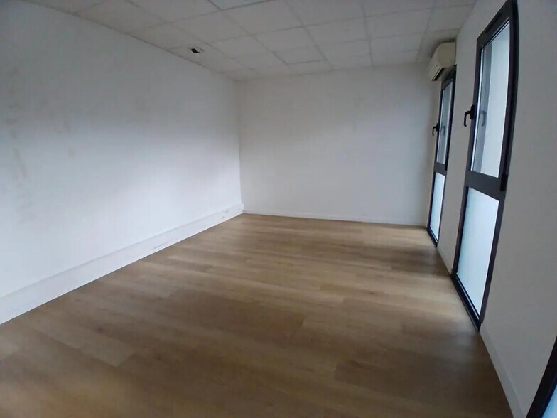 Bureau dans Vannes à louer - Photo de l’immeuble – Image 1 sur 4
