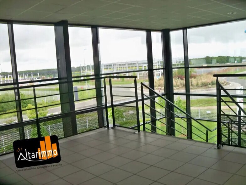 Bureau dans Chartres à louer - Photo de l’immeuble – Image 2 sur 4
