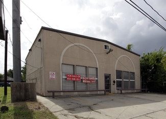 Plus de détails pour 10722 E I-10 Fwy, Houston, TX - Local commercial à vendre