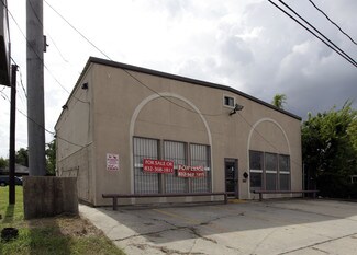 Plus de détails pour 10722 E I-10 Fwy, Houston, TX - Local commercial à vendre