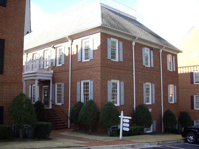 750 Hammond Dr NE, Atlanta, GA à louer - Photo principale – Image 3 sur 25