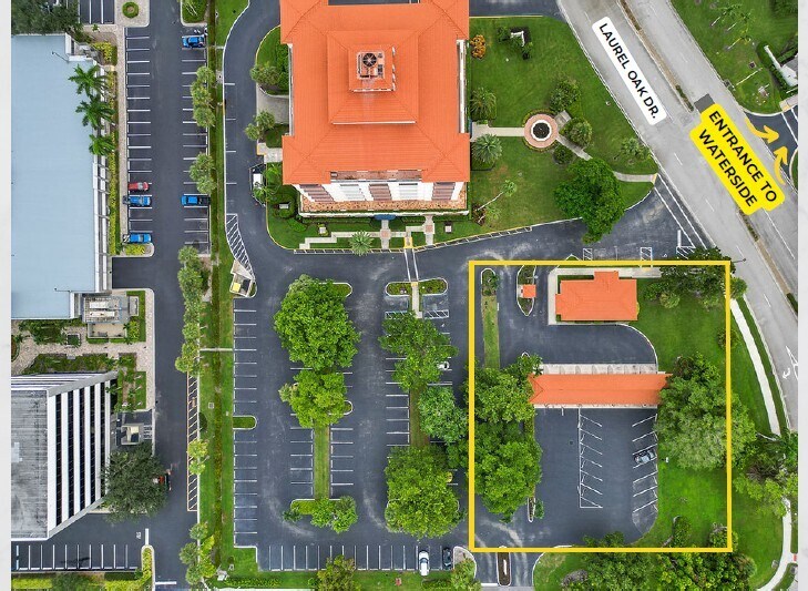 801 Laurel Oak Dr, Naples, FL à louer - Photo principale – Image 1 sur 2