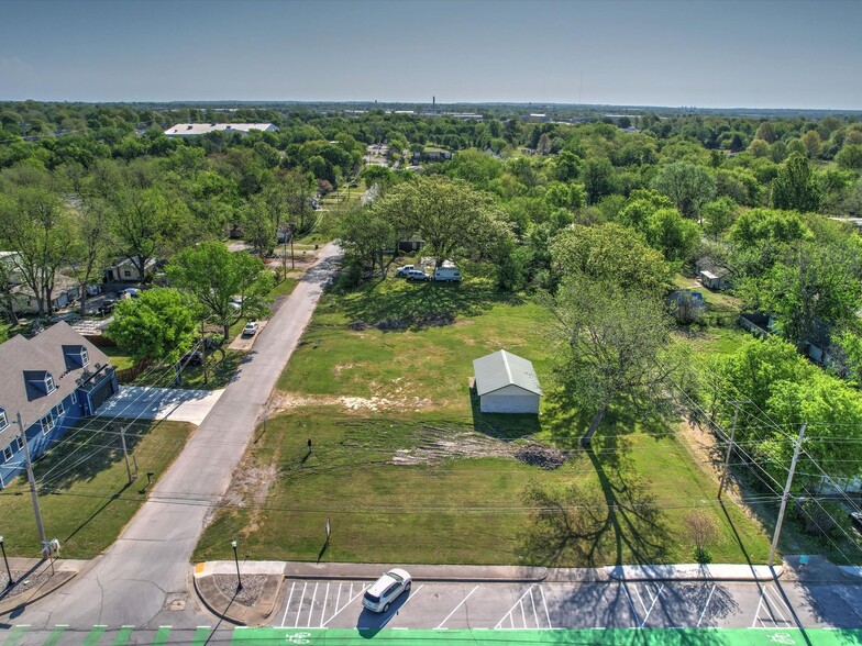 901 S Main St, Broken Arrow, OK à vendre - Photo de l’immeuble – Image 3 sur 9