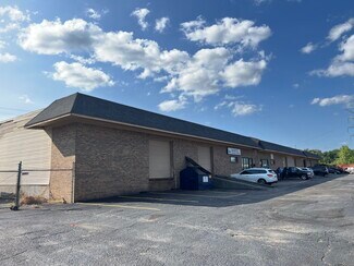 Plus de détails pour 1705 Barcrest Dr, Memphis, TN - Local d'activités à louer
