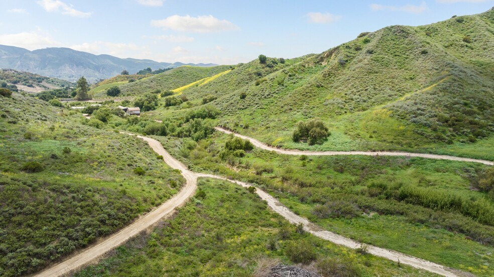 0 Dickenson Rd, Santa Paula, CA à vendre - Photo de l’immeuble – Image 2 sur 10