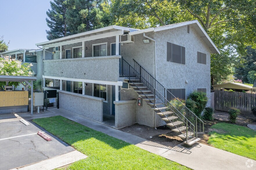 821 W East Ave, Chico, CA à vendre - Photo principale – Image 2 sur 30
