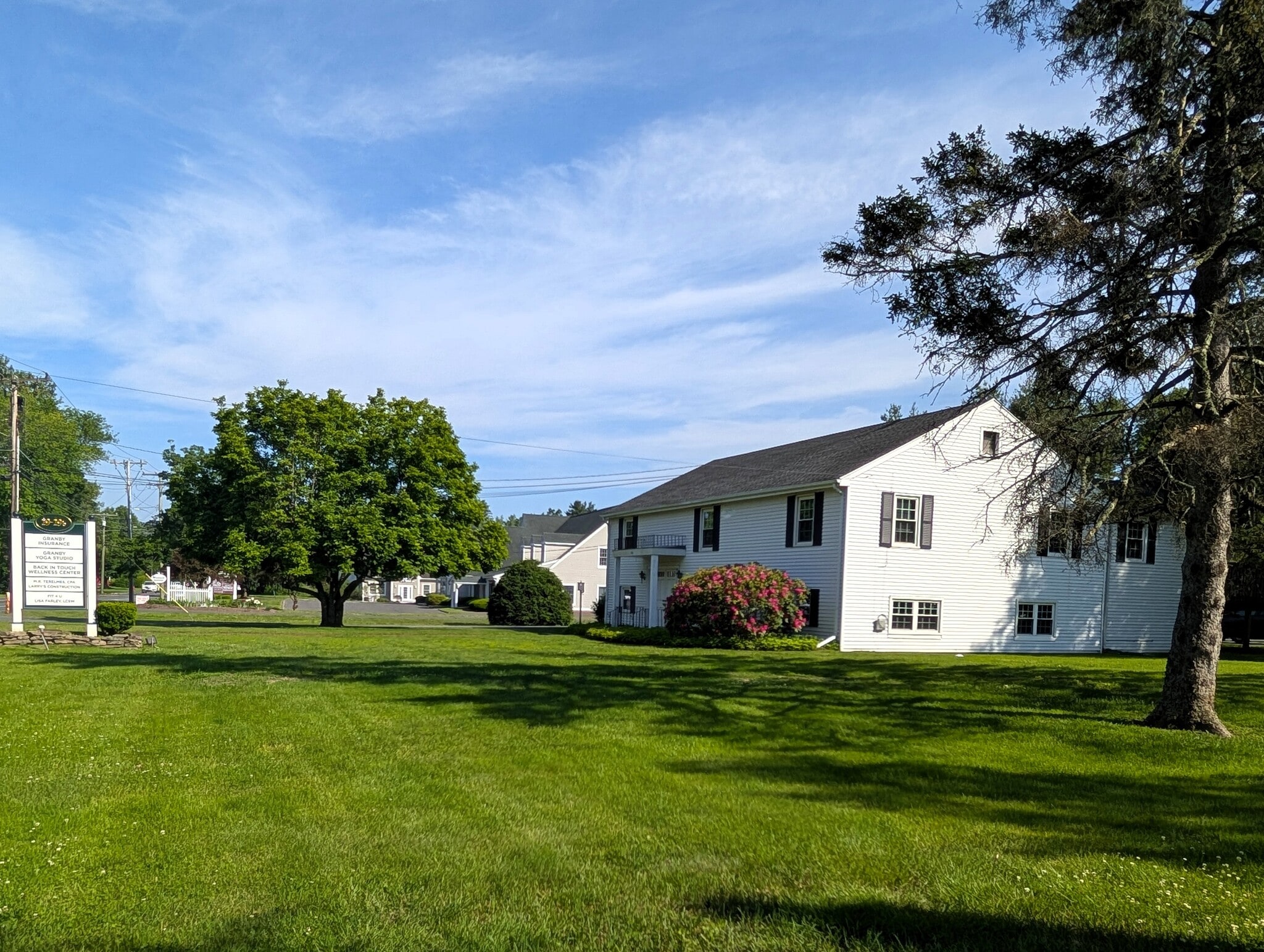29 Hartford Ave, Granby, CT à louer Photo de l’immeuble– Image 1 sur 13