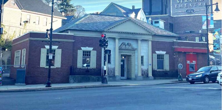 585 Columbia Rd, Boston, MA à louer - Photo principale – Image 1 sur 1