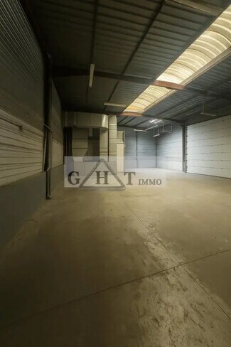 Plus de détails pour Industriel/Logistique à louer