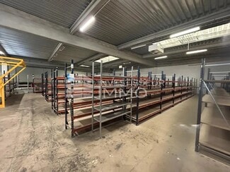 Plus de détails pour Bureau, Industriel/Logistique à louer