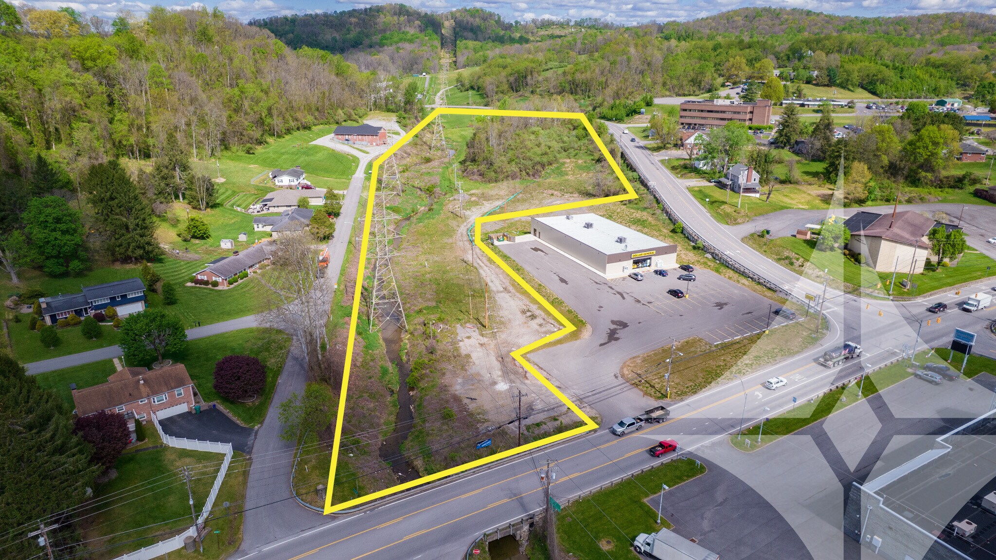 22 MILFORD St, Clarksburg, WV à vendre Photo principale– Image 1 sur 6