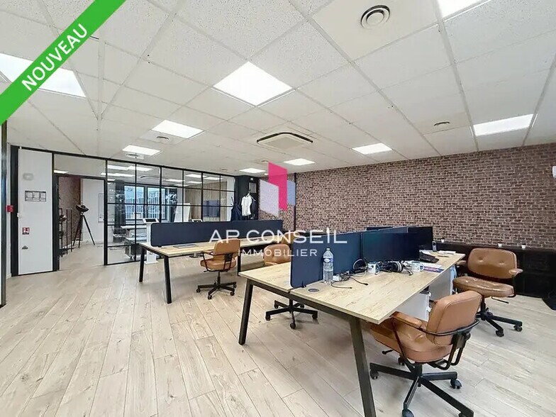 Bureau dans Saint-Germain-en-Laye à louer - Photo intérieure – Image 1 sur 4