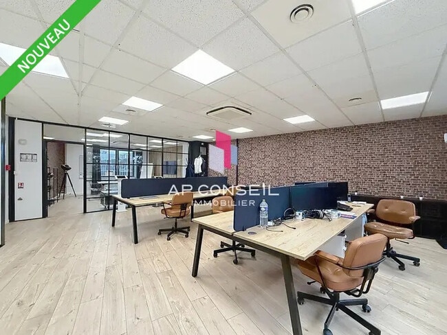 Plus de détails pour Bureau à vendre