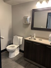 519 N Cass Ave, Westmont, IL à louer Photo intérieure– Image 2 sur 7