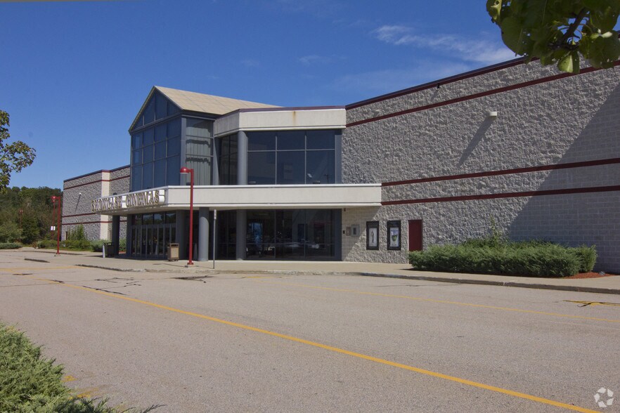 640 S Washington St, North Attleboro, MA à vendre - Photo de l’immeuble – Image 3 sur 3