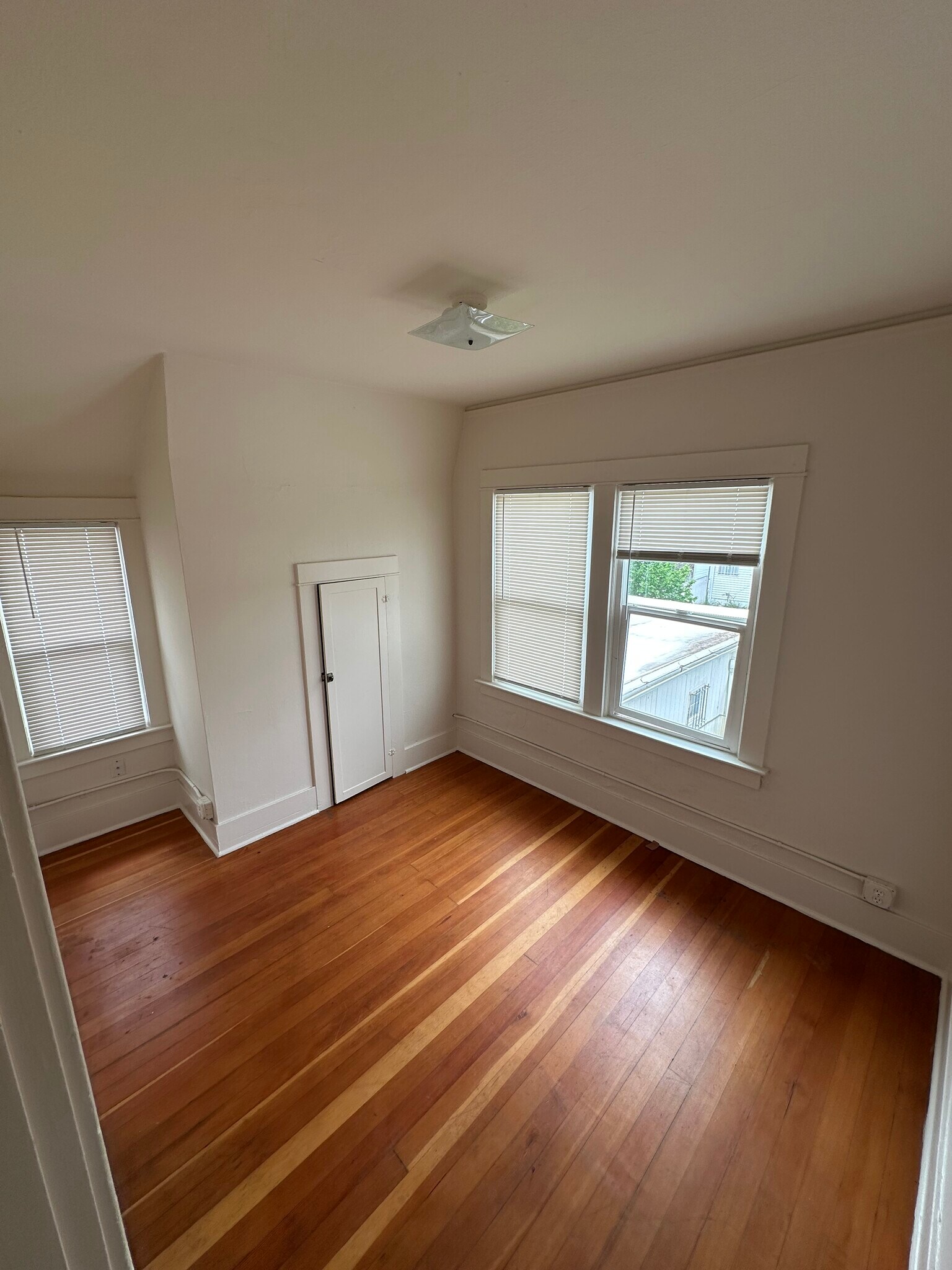 6805 SE 82nd Ave, Portland, OR à louer Photo intérieure– Image 1 sur 8
