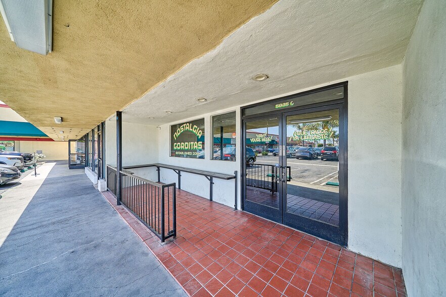 5835 Bellflower Blvd Unit C, Lakewood, CA à louer - Photo de l’immeuble – Image 2 sur 29