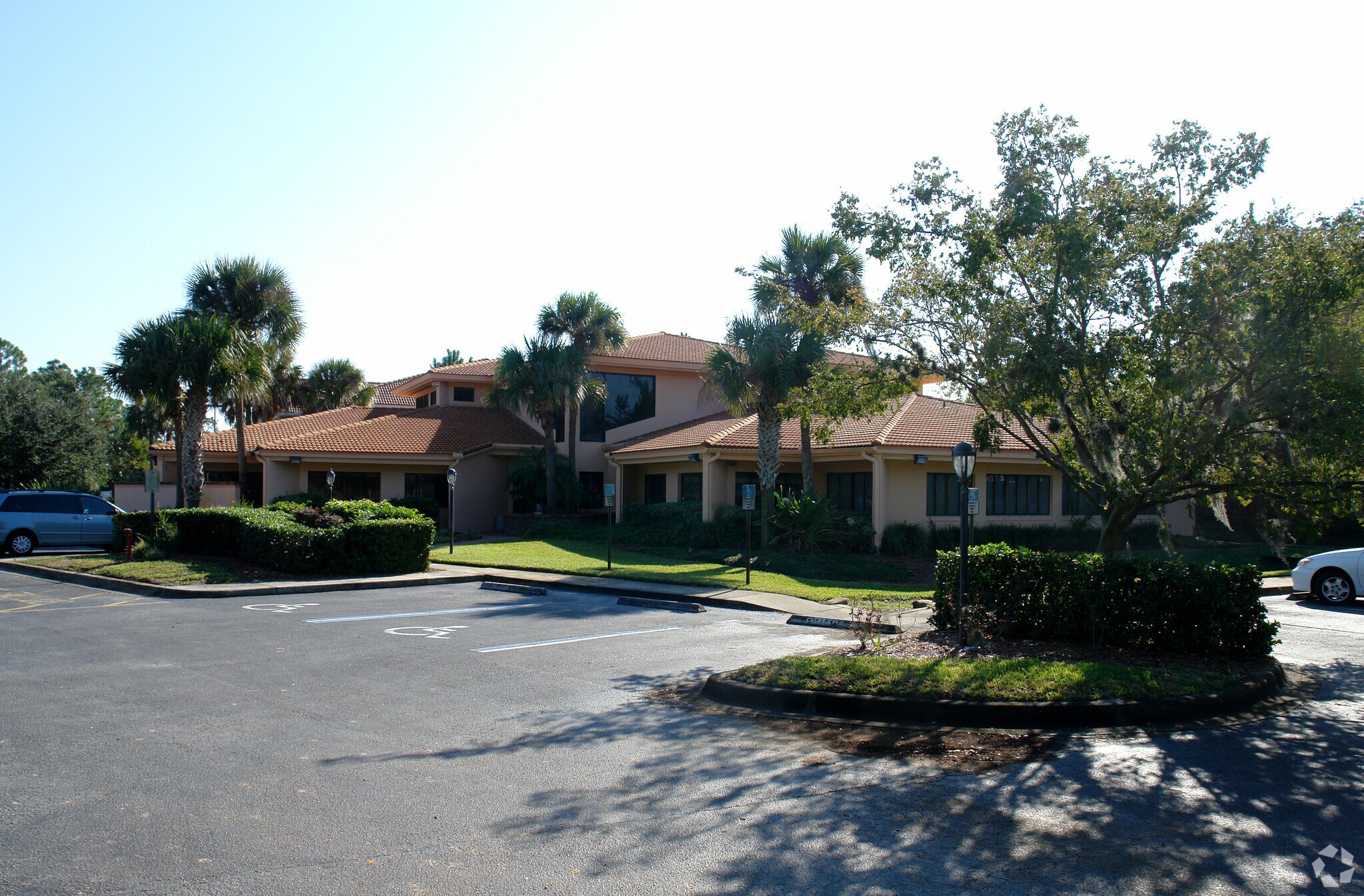 6001 Brick Ct, Winter Park, FL à louer Photo de l’immeuble– Image 1 sur 2