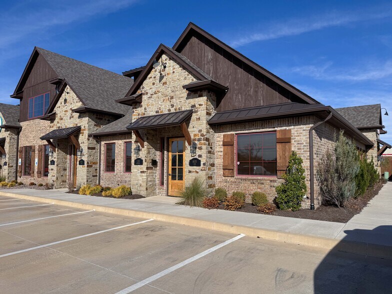 1201 Magnolia Ct, Moore, OK à louer - Photo de l’immeuble – Image 1 sur 12