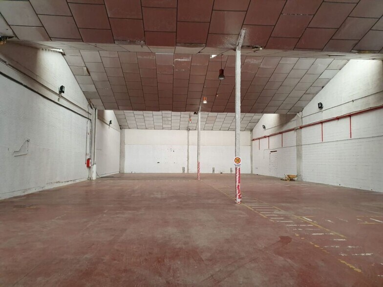 Calle Automoción, S/N, Sevilla, Sevilla à louer - Photo de l’immeuble – Image 3 sur 12