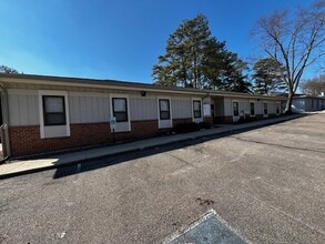 6720 Patterson Ave, Richmond, VA à louer Photo intérieure– Image 1 sur 3