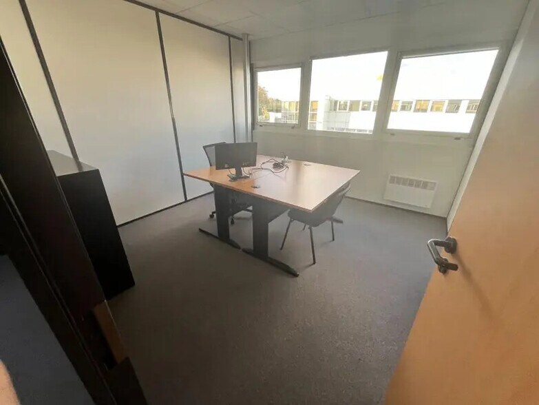 Bureau dans Vern-sur-Seiche à louer - Photo intérieure – Image 3 sur 6