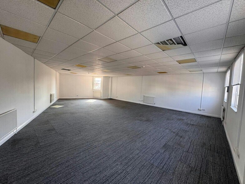 19 Britannia Rd, Worcester à louer - Photo de l’immeuble – Image 3 sur 18