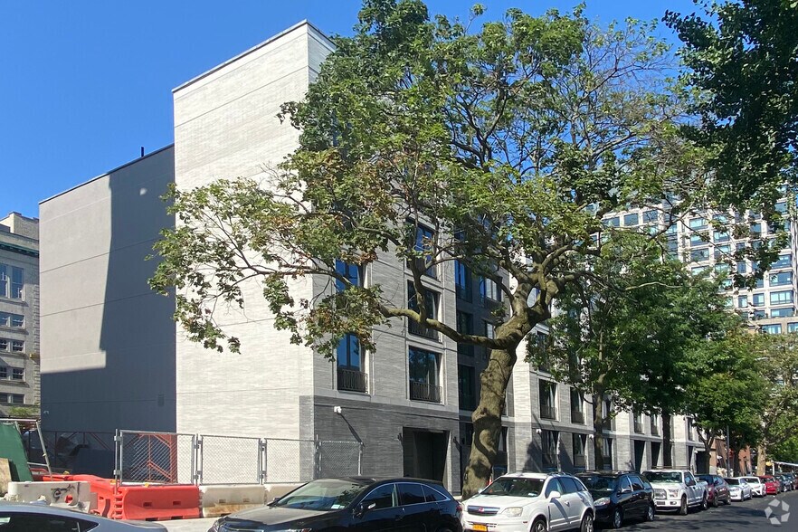 834 Pacific St, Brooklyn, NY à louer - Photo de l’immeuble – Image 2 sur 2