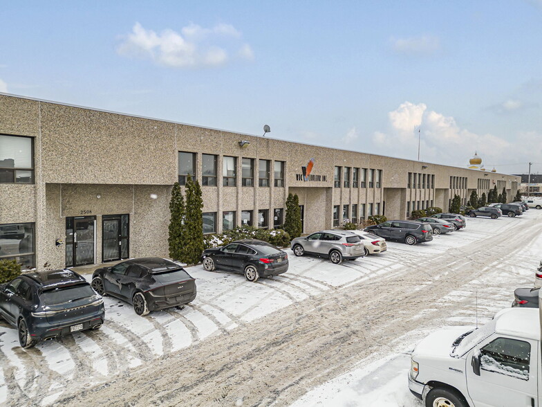 2508 Av Lapierre, Montréal, QC à louer - Photo de l’immeuble – Image 3 sur 6