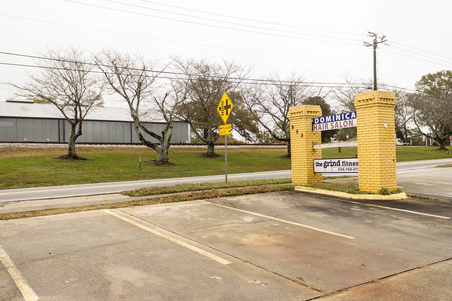 955 Green St, Conyers, GA à louer - Photo de l’immeuble – Image 2 sur 18
