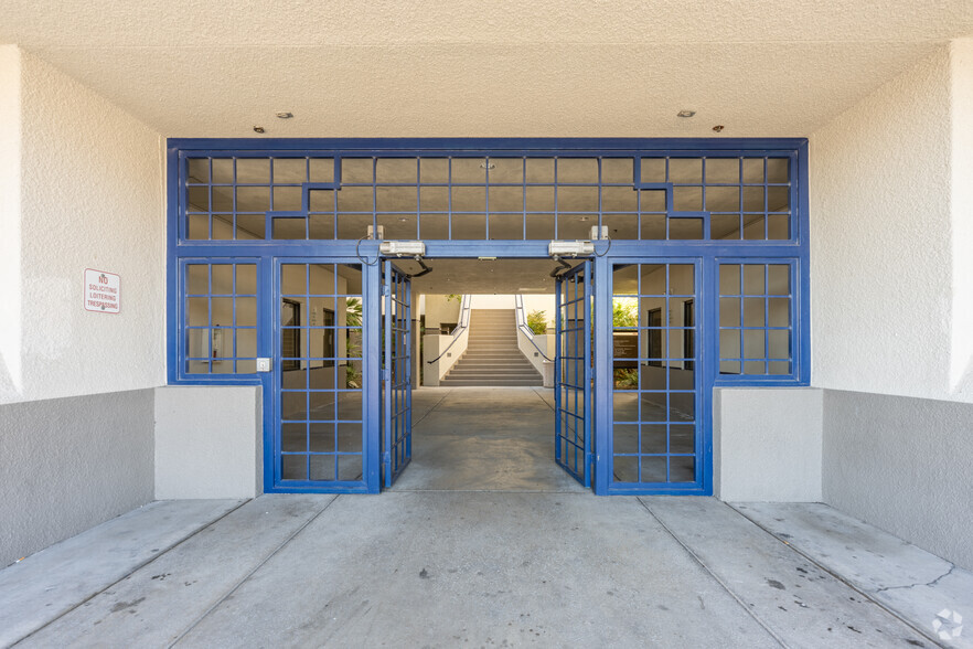 3925 N Martin Luther King Blvd, North Las Vegas, NV à louer - Photo de l’immeuble – Image 3 sur 9