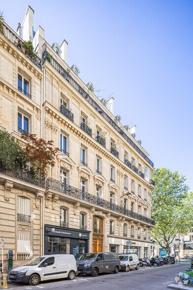 Bureau dans Paris à louer - Photo de l’immeuble – Image 2 sur 2