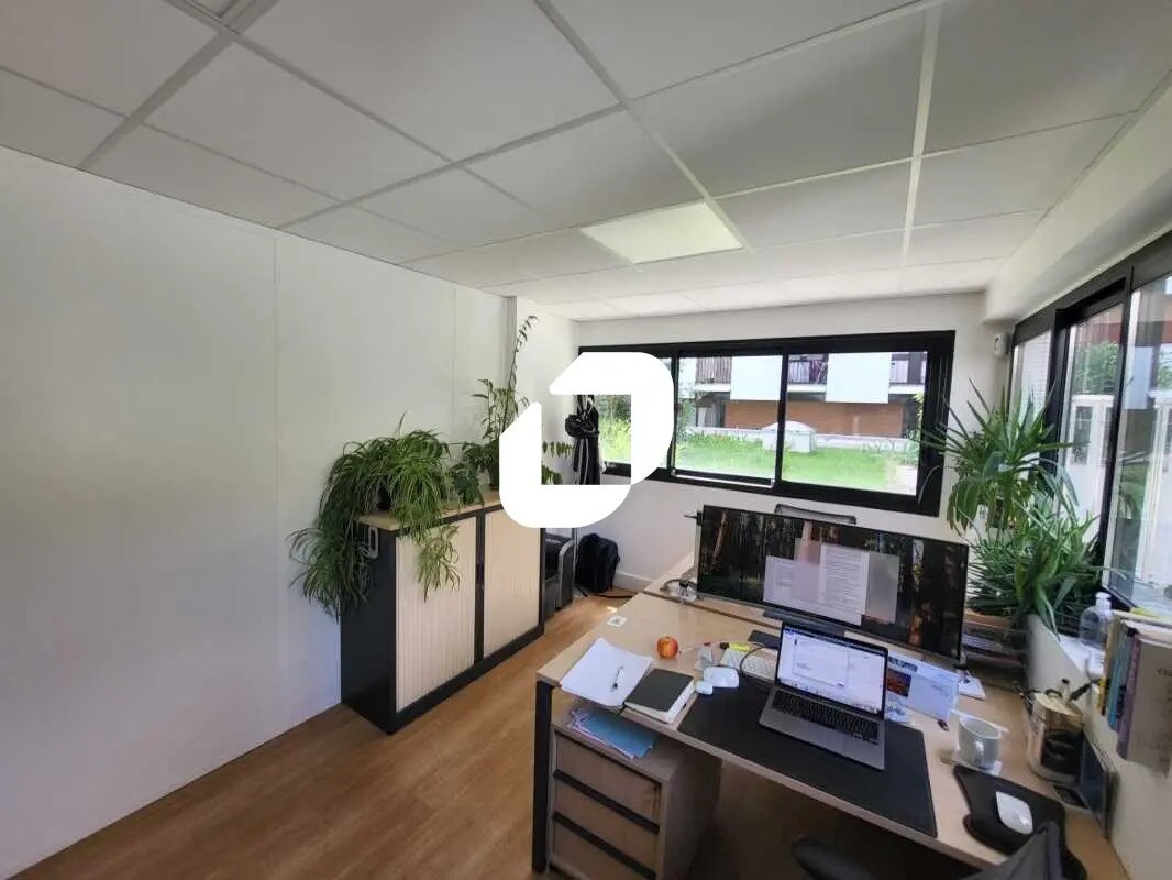 Bureau dans Paris à louer Photo de l’immeuble– Image 1 sur 9