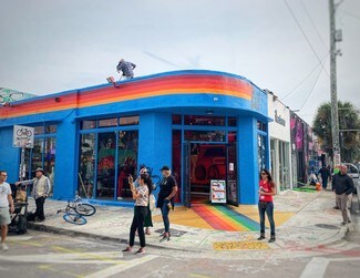 Plus de détails pour 2399-175 NW 2nd Ave, Miami, FL - Local commercial à louer