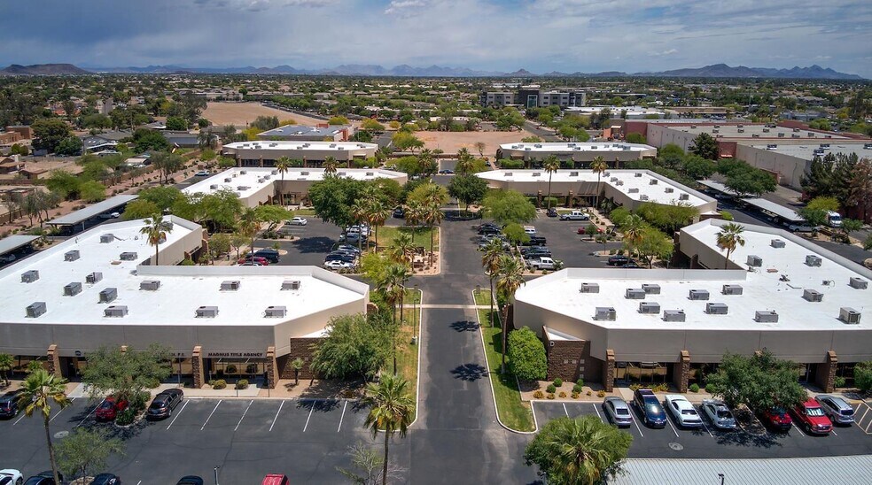 17235 N 75th Ave, Glendale, AZ à louer - Photo de l’immeuble – Image 3 sur 17