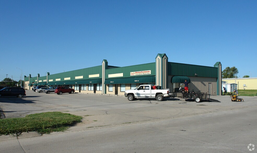 5800 Cornhusker Hwy, Lincoln, NE à louer - Photo de l’immeuble – Image 2 sur 3