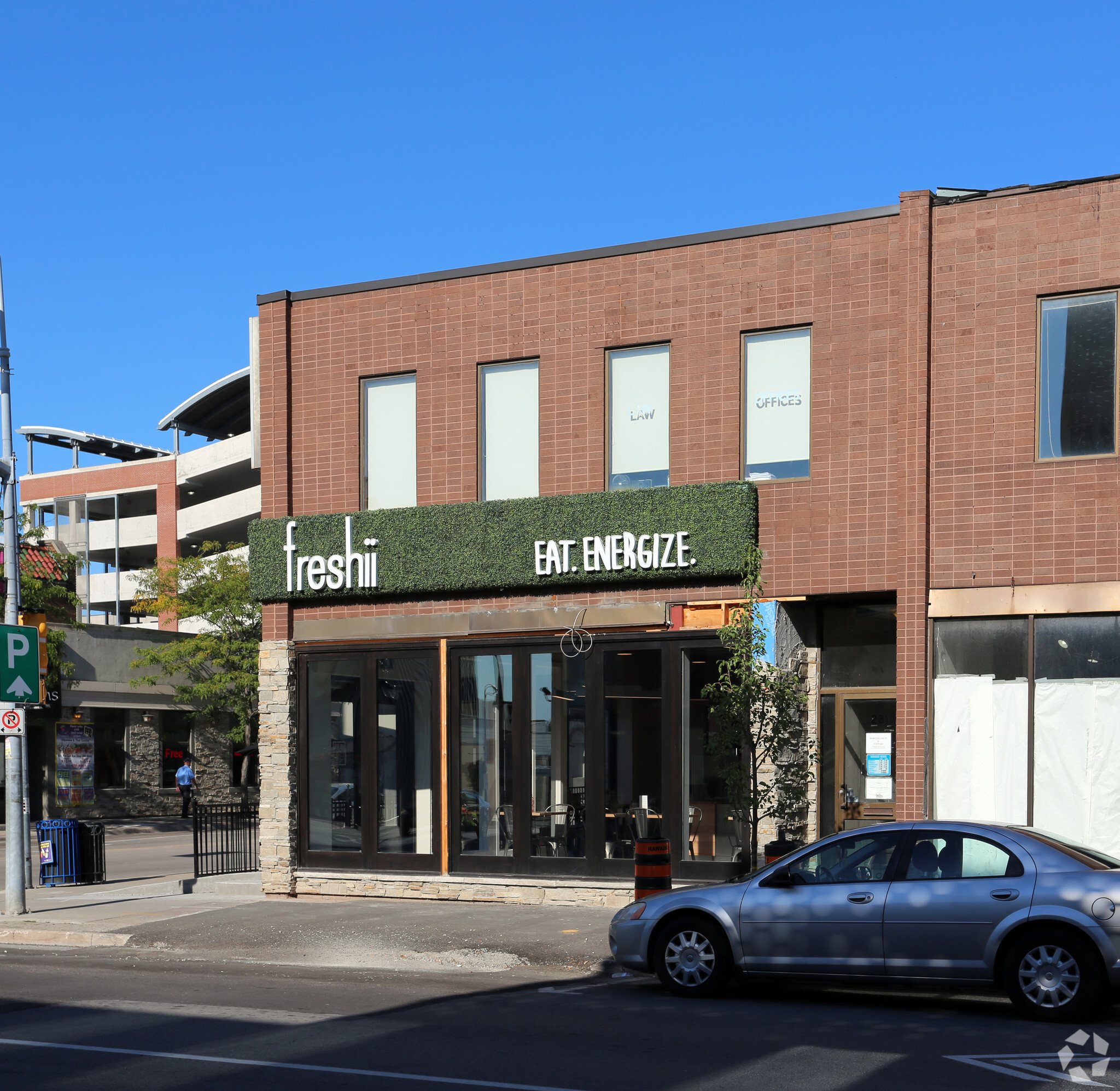281 St Paul St E, St Catharines, ON à louer Photo de l’immeuble– Image 1 sur 5