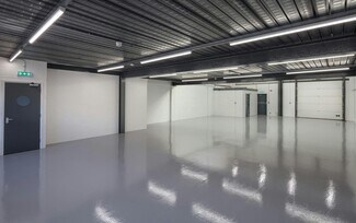 Plus de détails pour 891-895 Plymouth Rd, Slough - Local d'activités, Industriel/Logistique à louer