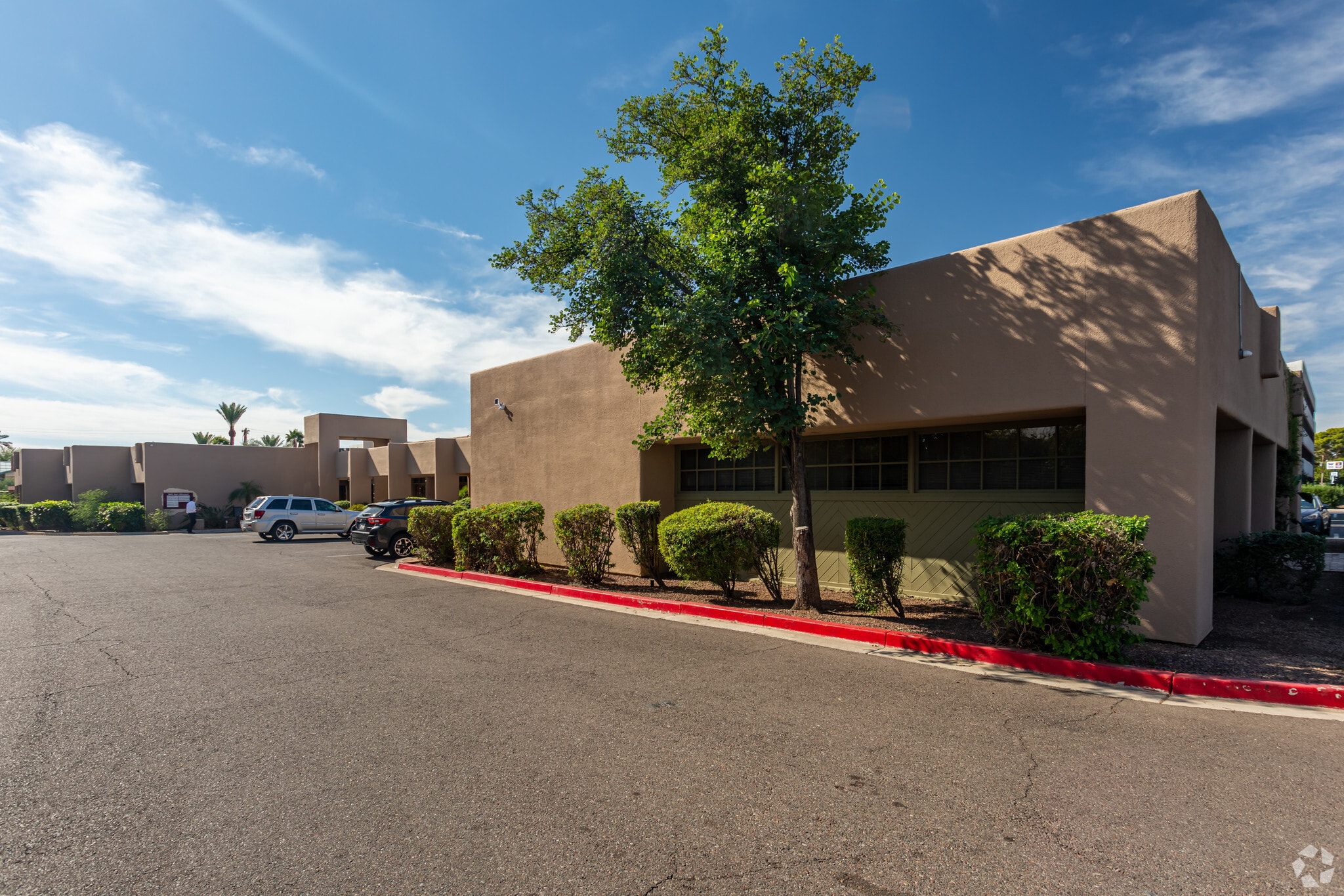1645 E Missouri Ave, Phoenix, AZ à louer Photo principale– Image 1 sur 14