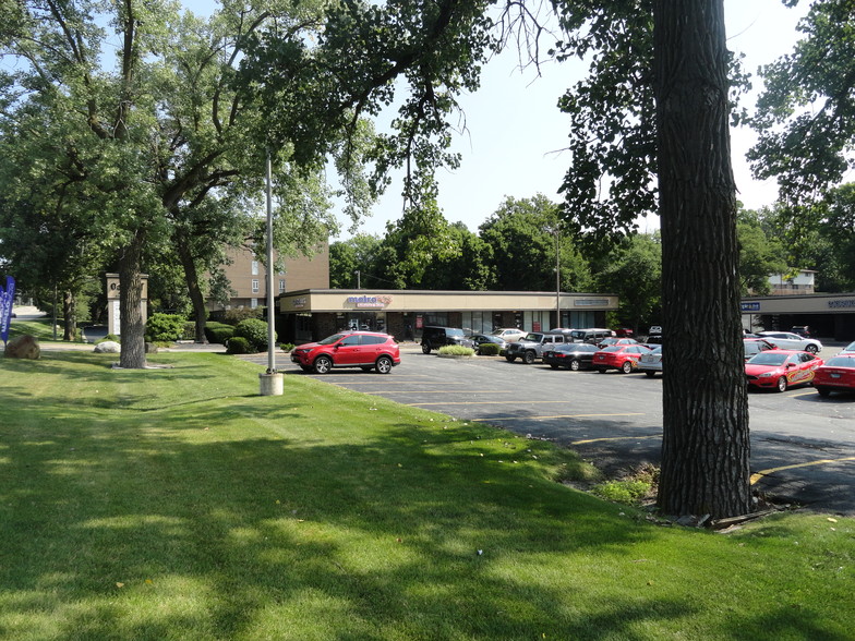 4408 N Knoxville Ave, Peoria, IL à louer - Autre – Image 2 sur 9