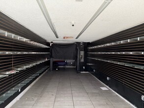 7801 Melrose Ave, Los Angeles, CA à louer Photo intérieure– Image 1 sur 1