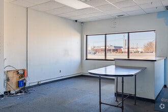 2215 W Lincoln Hwy, Merrillville, IN à louer Photo intérieure– Image 1 sur 4