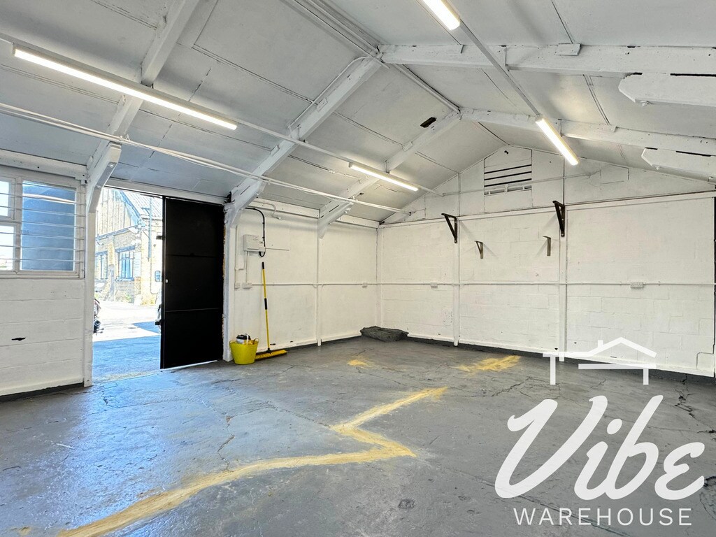 Warspite Rd, Londres à louer Photo de l’immeuble– Image 1 sur 5