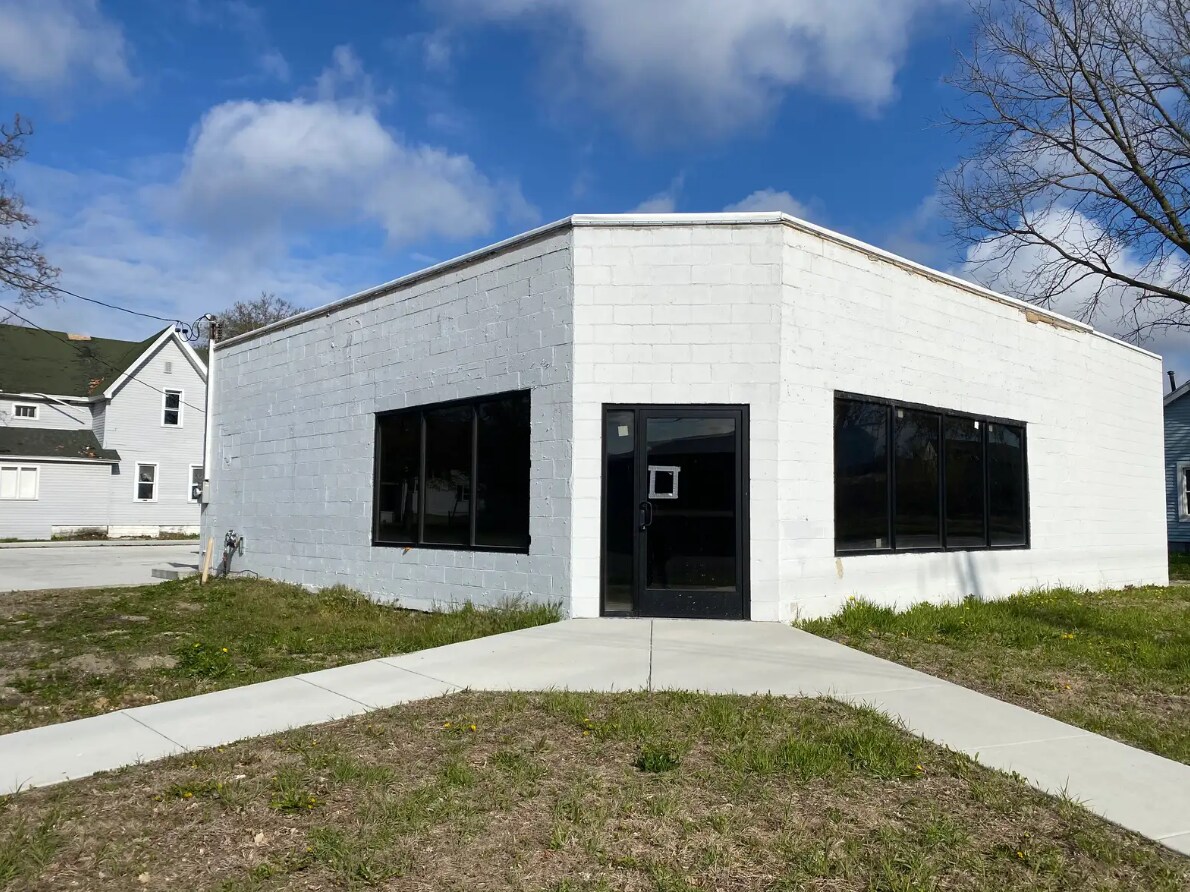 1701 Turner St, Lansing, MI à vendre Photo principale– Image 1 sur 5