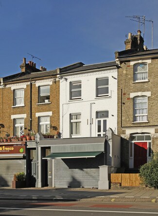 Plus de détails pour 38 Shepherds Bush Rd, Londres - Local commercial à vendre