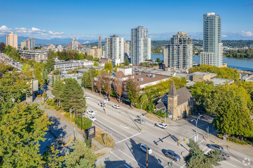 620 Royal Ave, New Westminster, BC à louer - Aérien – Image 2 sur 4