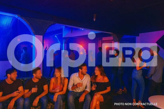 Plus de détails pour Local d’activités à vendre