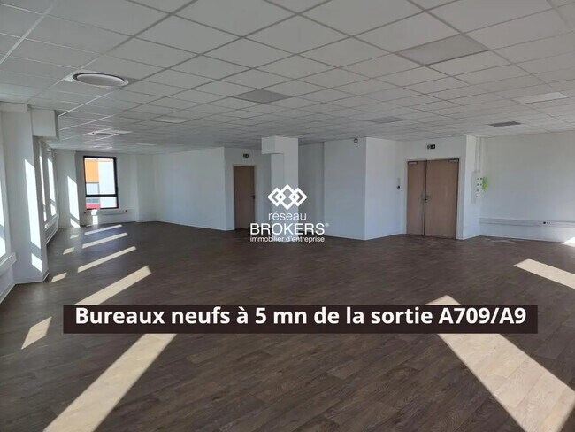 Plus de détails pour Bureau à louer