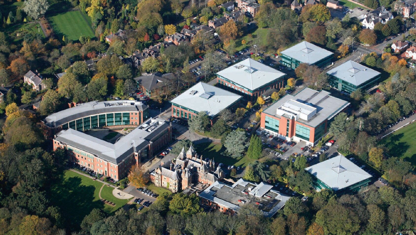 Wilmslow Rd, Manchester à louer Photo de l’immeuble– Image 1 sur 6